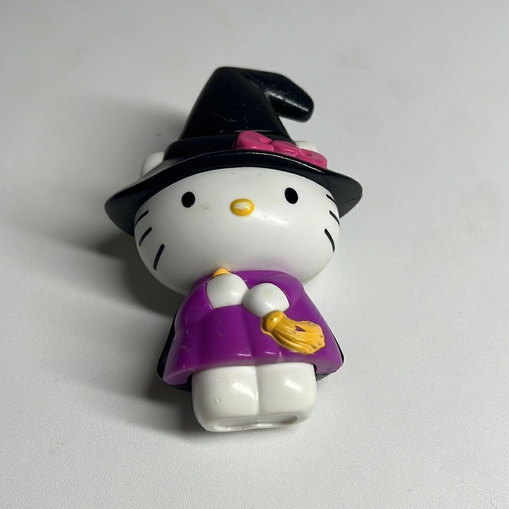 2019 McDonalds Happy Meal Toy Sanrio Hello Kitty # 4 Witch Toy Figure Halloween